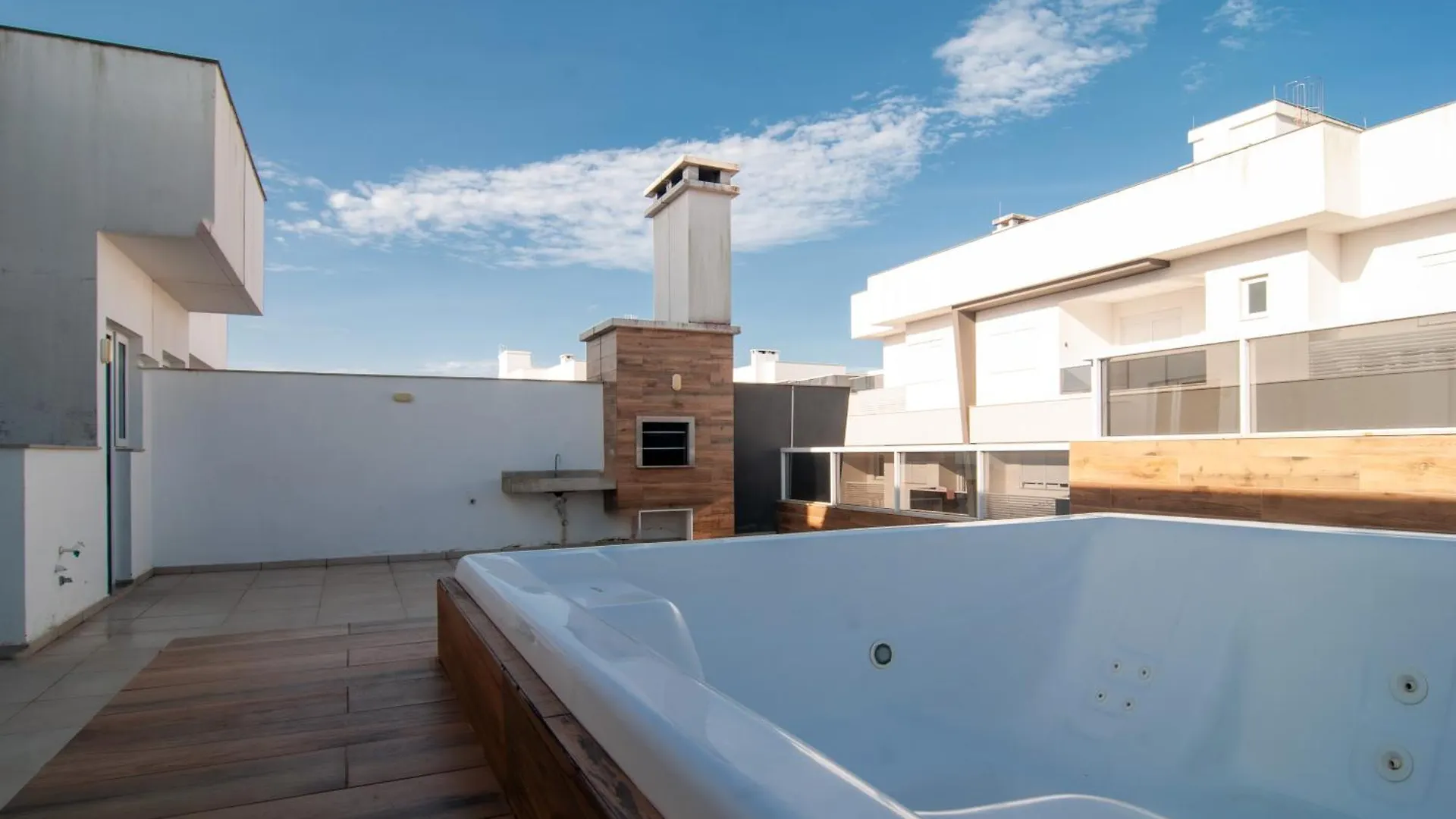 Espelho Das Aguas: Cobertura Com Jacuzzi Ub3265 Флорианополис Апартаменты