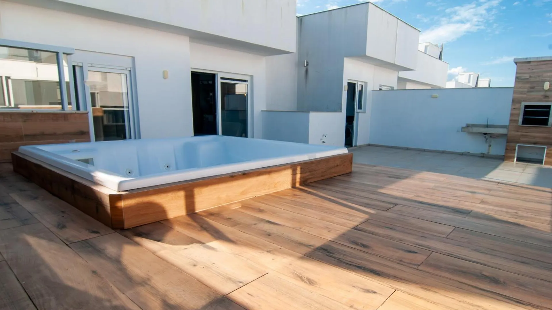Espelho Das Aguas: Cobertura Com Jacuzzi Ub3265 Флорианополис
